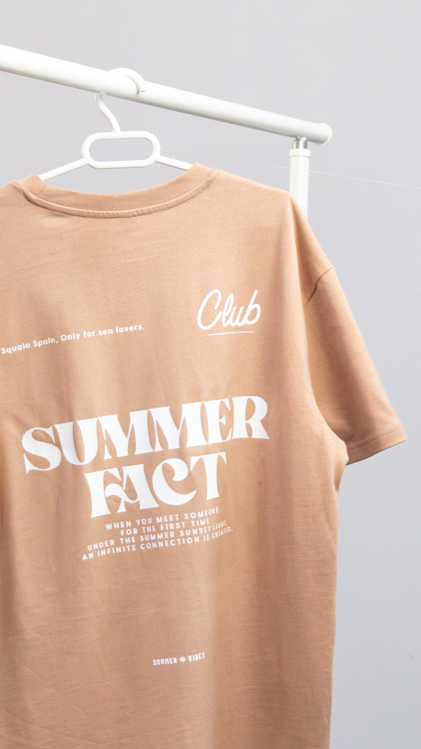 Camiseta Summer Fact